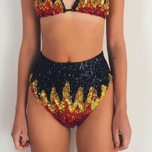 ✖️SOLD✖️Shop Easy Tiger Flame Shorts Bottoms